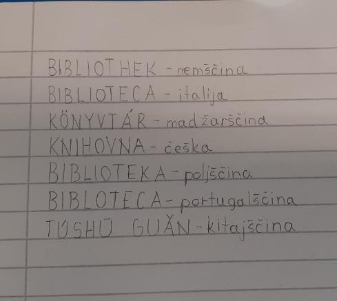 dogajanje v šolski knjižnici
